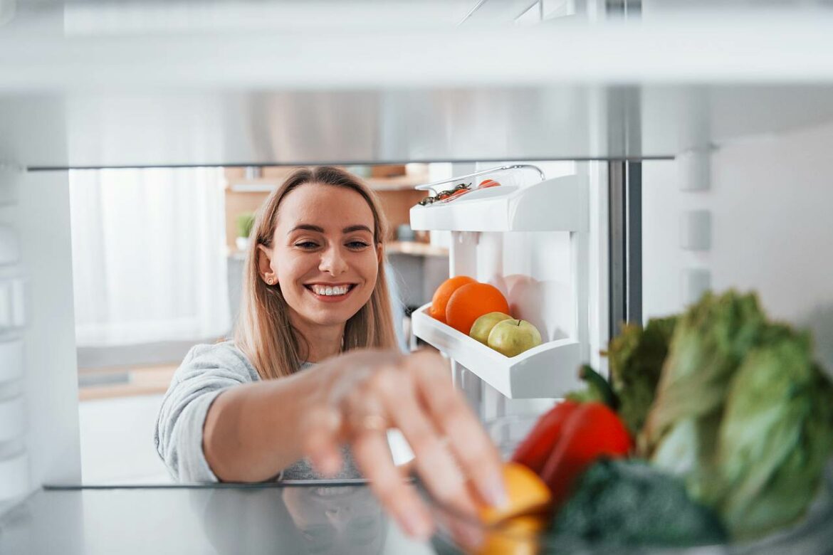 Kühlschrank einräumen Kühlschrank einräumen